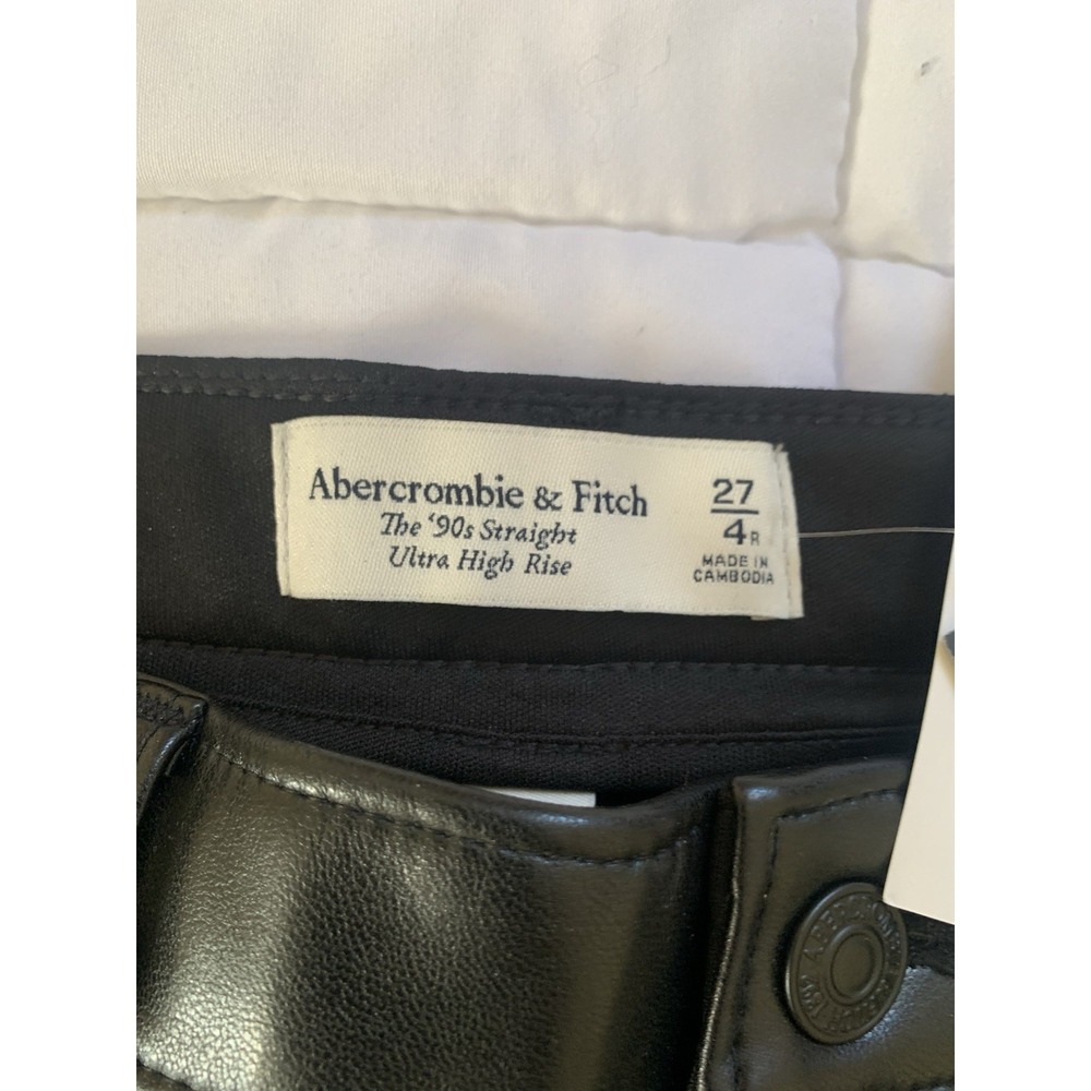 Abercrombie Fitch  Straight Ultra High Rise Curve Love 27 /4 Vegan Leather New - Picture 3 of 8